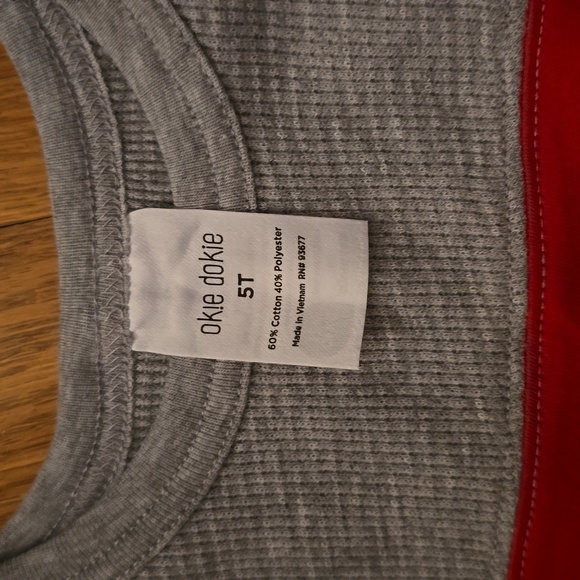 JUMPING BEANS AND OKIE DOKIE BOYS LONG SLEEVE SHIRT BUNDLE OF 2 SIZE 5T - Picture 5 of 8